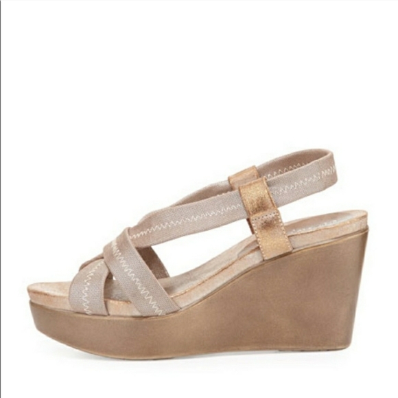 Donald J Pliner Jemm Wedge Sandals Size 6 M Metalic Stretch Natural Gold - Picture 3 of 11